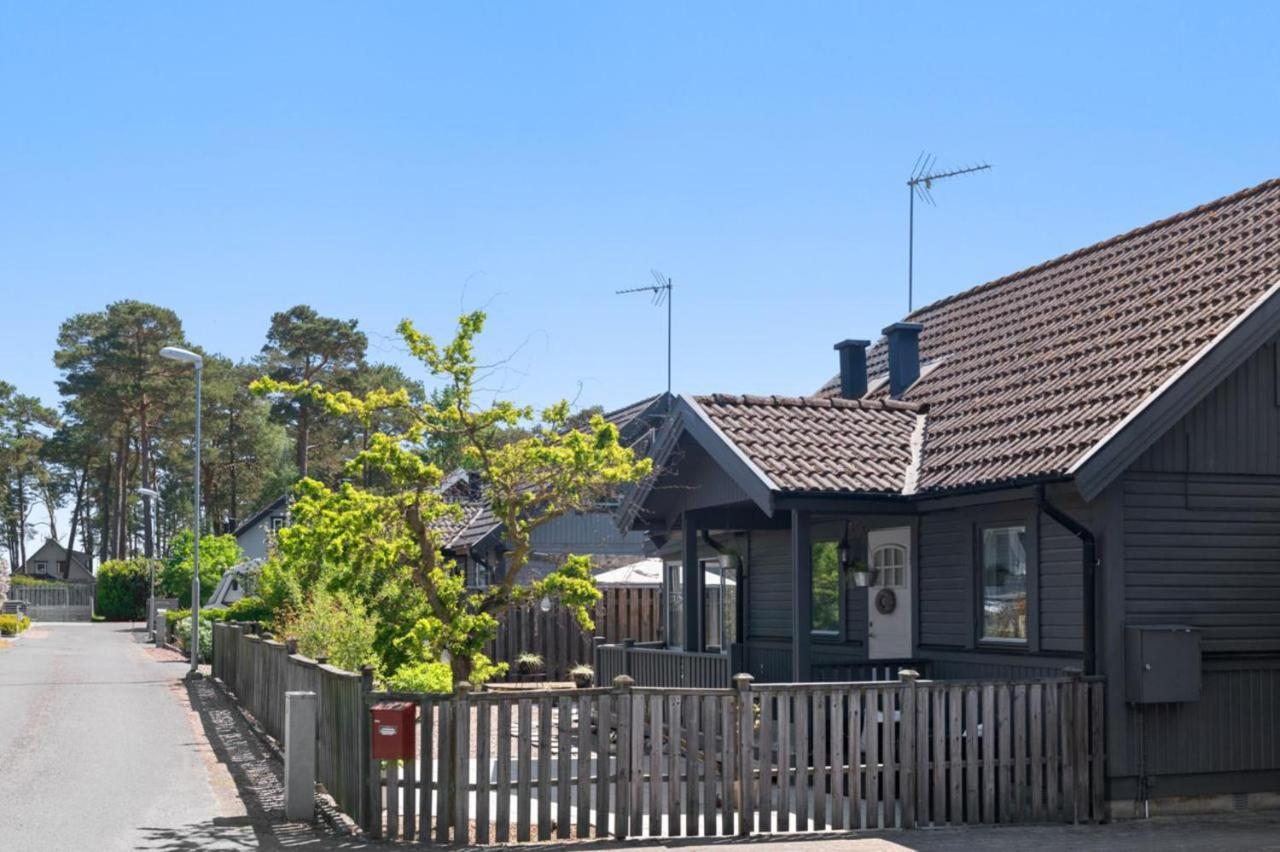Charming 2-Floor House By The Sea In Ahus Sweden Villa Exteriör bild